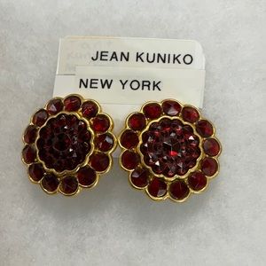 Vintage Jean & Kuniko New York. Clip earrings.  1.25”